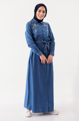 فستان جينز بتفاصيل مُطرزة وحزام 1904-01 لون ازرق جينز 1904-01