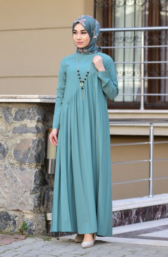 ميناهيل فستان بتصميم مُزين بقلادة 10111-04 لون أخضر فاتح 10111-04