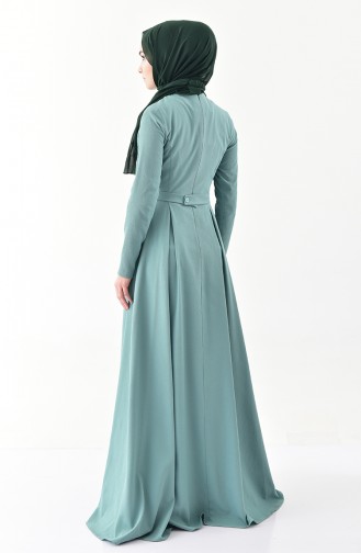بيزلايف فستان غير متماثل الطول بتصميم حزام للخصر 4250-03 لون أخضر فاتح 4250-03