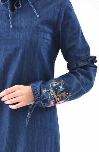 فستان جينز بتفاصيل مطرزة 6124-01 لون كحلي 6124-01