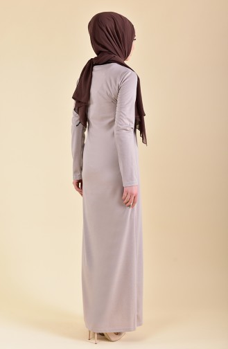 ميناهيل فستان بتصميم مُزين بقلادة 5005-06 لون بيج مائل للرمادي 5005-06
