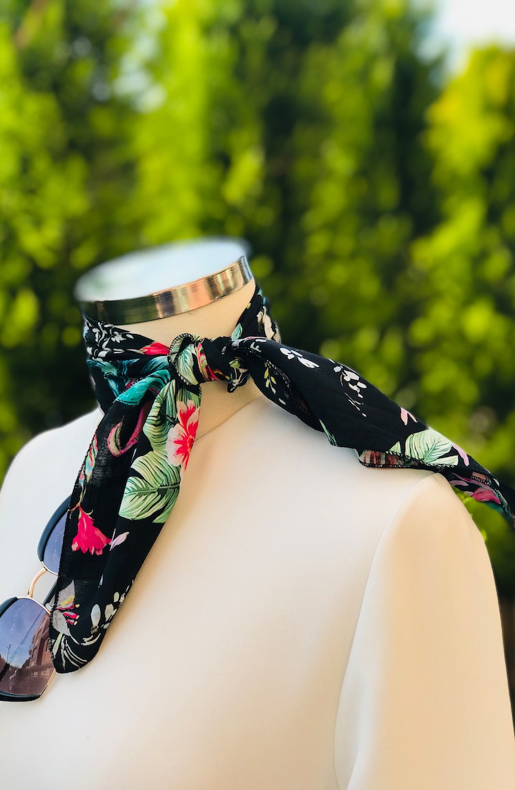 Foulard Coton a Motifs 51807-01 Noir 51807-01