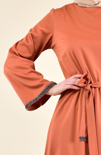 فستان بتصميم حزام للخضر واحجار لامعة 0887-02 لون عسلي مائل للبرتقالي 0887-02
