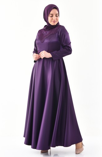 فستان سهرة بتفاصيل من الدانتيل وبمقاسات كبيرة 1300-01 لون بنفسجي 1300-01