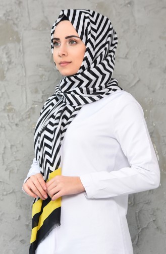 شال قطن بتصميم مطبع 380-105 لون اصفر واسود 380-105