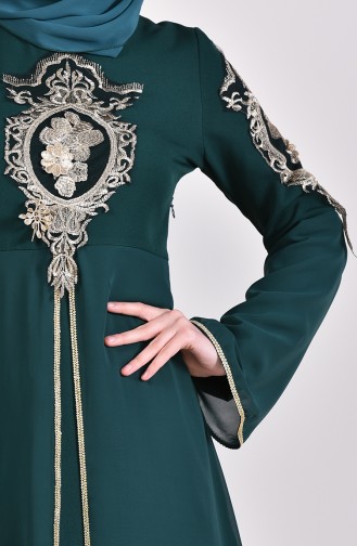 بورون فستان يتميز بتفاصيل من الدانتيل 81647-02 لون اخضر 81647-02