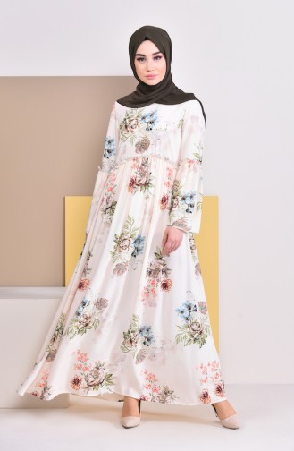 فستان مزين بقلادة بتصميم طيات 3046-02 لون كريمي 3046-02