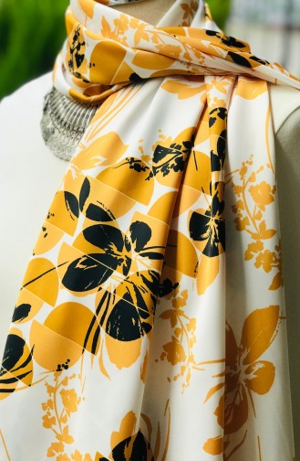شال رايون بتصميم مُطبع 60808-01 لون أبيض عاجي و أصفر داكن 60808-01