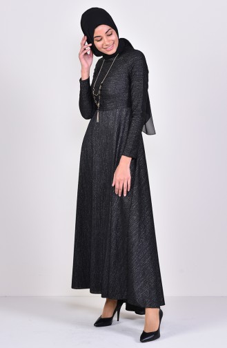 بيزلايف فستان لامع بتصميم مُزين بقلادة 4269-01 لون اسود 4269-01