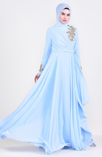 Robe de Soirée avec Broche 6005-01 Bleu Bébé 6005-01