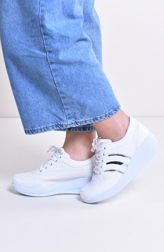 اول فورس حذاء نسائي سنيكرز 0116-11 لون أبيض مُبطن 0116-11