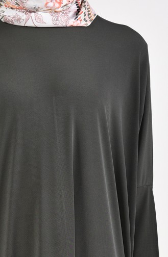 فستان قماش الساندي بتصميم أكتاف واسعة 8813-01 لون أخضر كاكي 8813-01