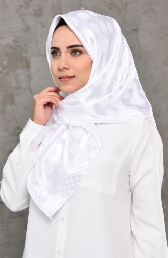 شال ستان بتصميم سادة 70118-08 لون بيج فاتح 70118-08