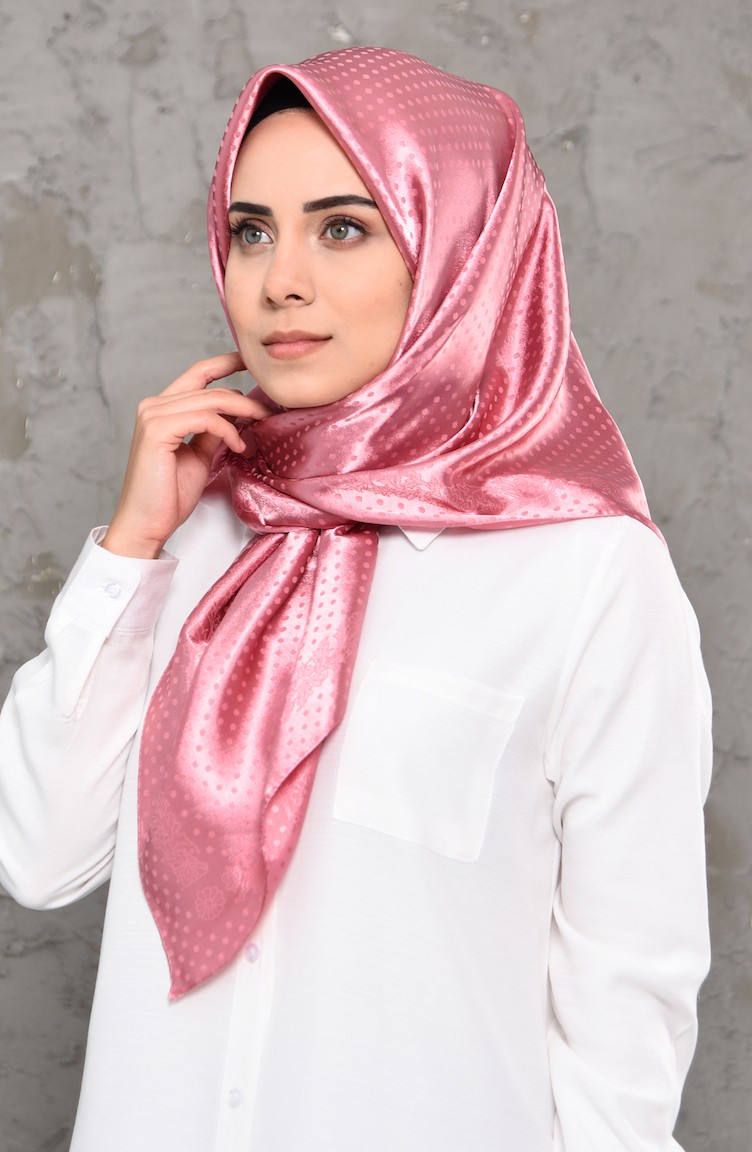 شال ستان بتصميم سادة 70124-10 لون وردي باهت 70124-10