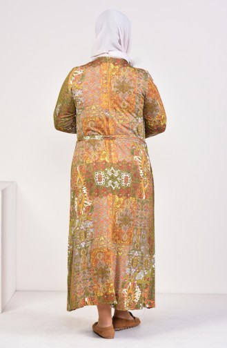 فستان مطبع بتصميم حزام للخصر وبمقاسات كبيرة 4550-01 لون اخضر كاكي 4550-01