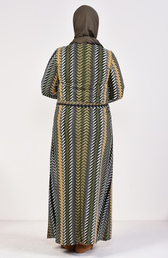 فستان مطبع بتصميم حزام للخصر وبمقاسات كبيرة 4555F-05 لون اخضر كاكي 4555F-05