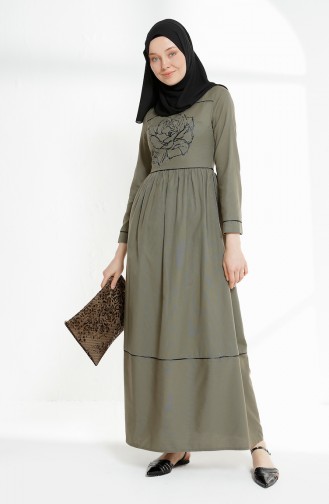 فستان مُطبع مُزين بتفاصيل من الأشرطة  9020-06 لون أخضر كاكي 9020-06