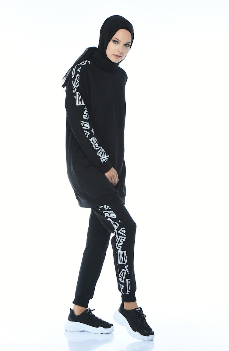 all black sweatsuit