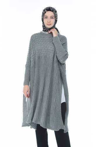 Gray Poncho 1923-01