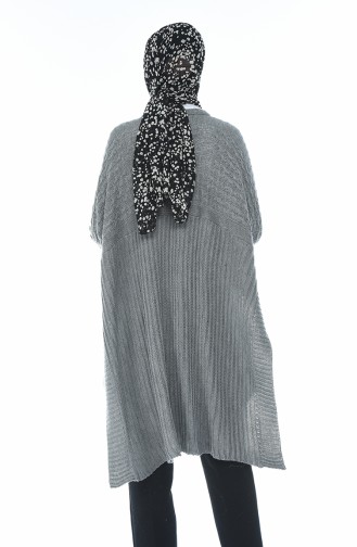 Gray Poncho 1923-01