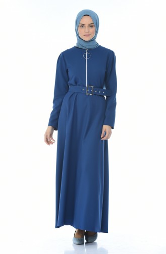 Reissverschluss-detailliertes Kleid mit Gürtel  4507-05 Indigo 4507-05