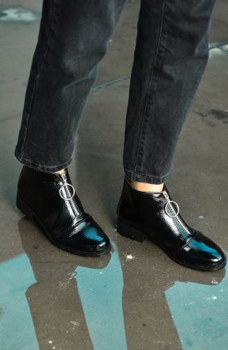 Women´s Front Zipper Boot Black Wrinkled Patent Leather 77K-01