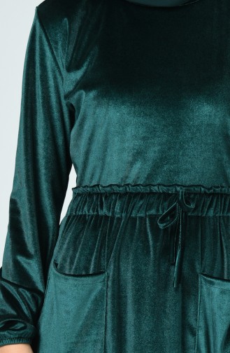 فستان مخمل بأكمام مطاطية أخضر زمردي 1250-03