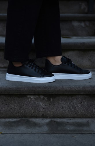 Black Sneakers 01