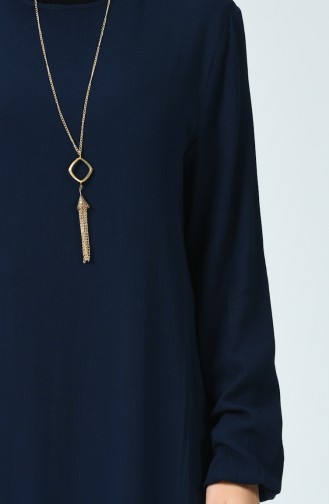 Kleid aus Şile-Stoff mit Halskette 0023-02 Dunkelblau 0023-02