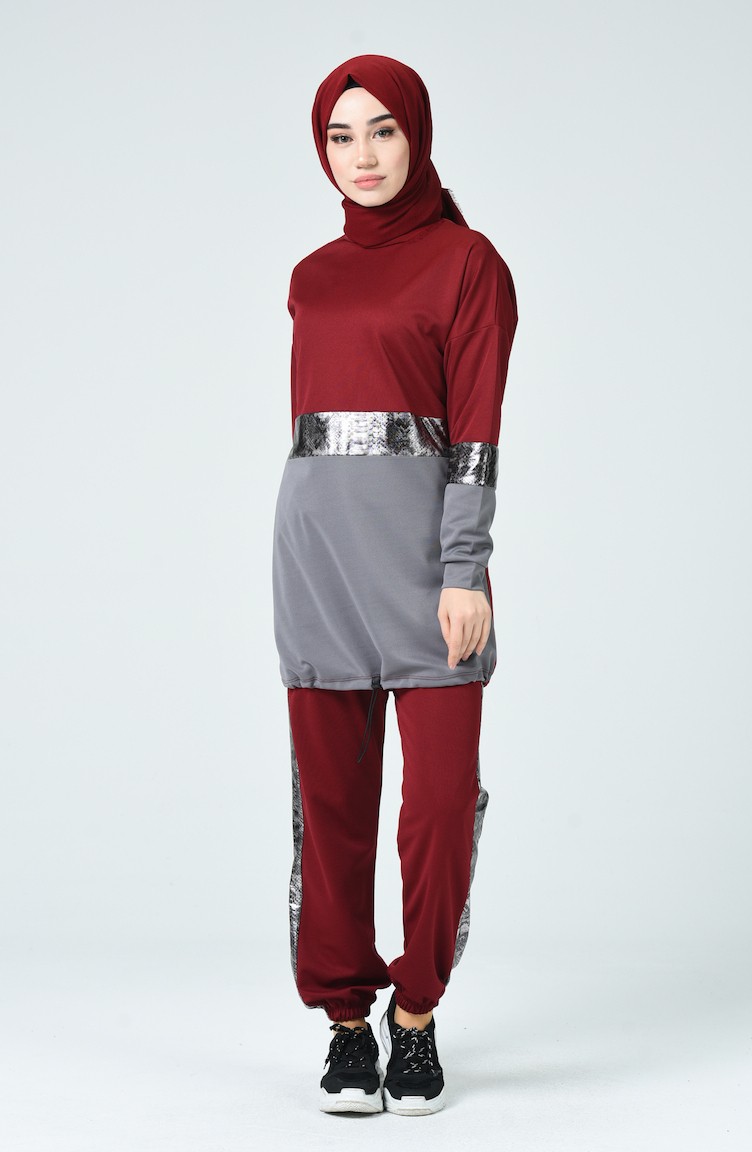 polyester sweatsuit