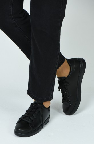 Black Sneakers 200