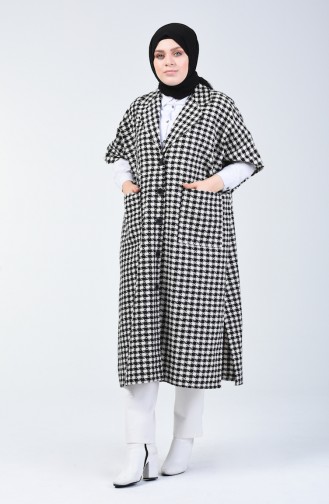 Crowbar Patterned Winter Poncho Black White 8004B-01