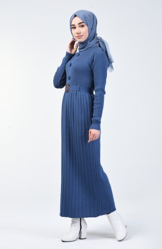 فستان تريكو بتفاصيل أزرار نيلي 2205-06
