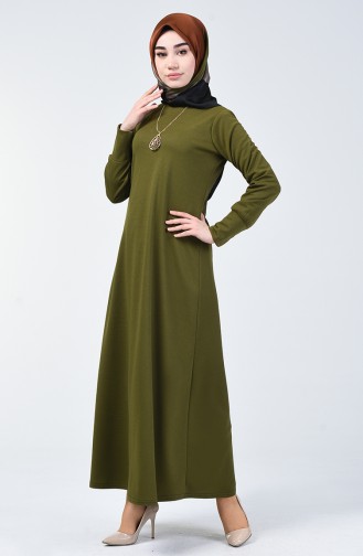 Kleid mit Halskette 0025-07 Hell Khaki Grün 0025-07