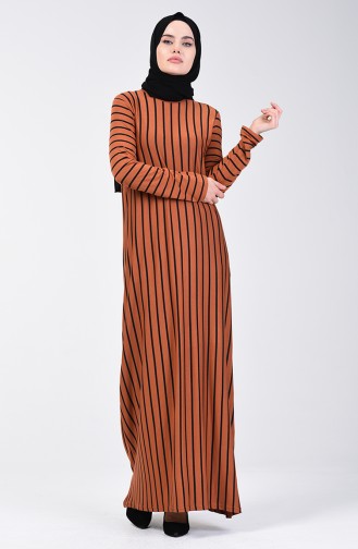 Gestreifter Kleid aus Viskose 7992-01 Tabak 7992-01