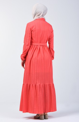 فستان طويل بأزرار وحزام مرجاني اللون 0014C-01