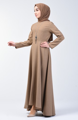 Kleid mit Halskette 5132-05 Beige 5132-05