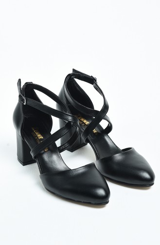 Damen Schuhe mit Kreuz Gürtel 11363-01 Schwarz 11363-01