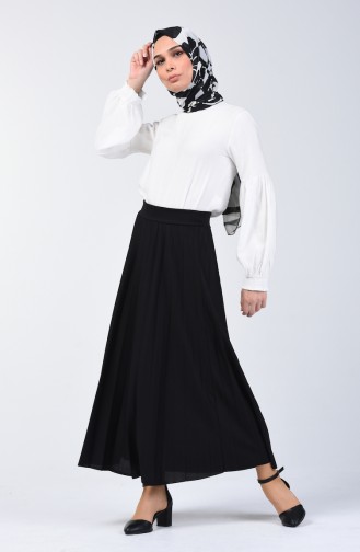 Pleated Skirt with Waist Elastic 5033-01 Black 5033-01