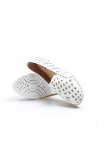 حذاء كاجوال فاست ستيب من الجلد الطبيعي أبيض 757ZA2017-16782394