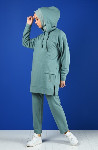 Hooded Sportswear Suit 0845-04 Ages Green 0845-04