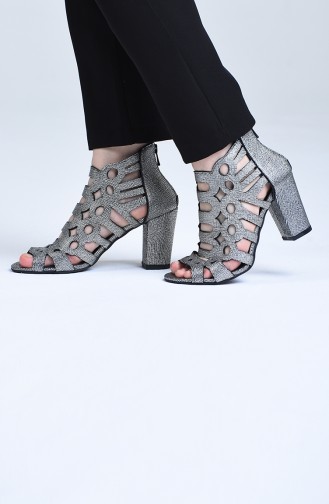 Silver Gray High-Heel Shoes 0004-02