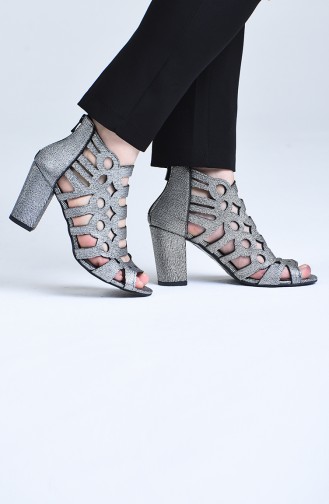 Silver Gray High-Heel Shoes 0004-02