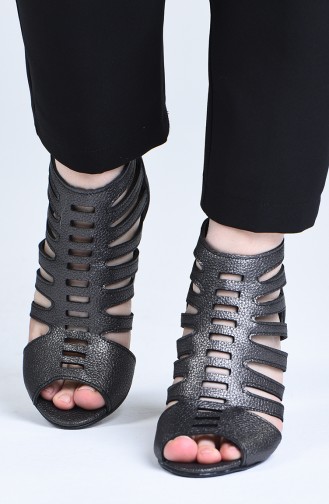 Platinum High-Heel Shoes 1301-08