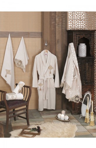 Cream Towel and Bathrobe Set 20