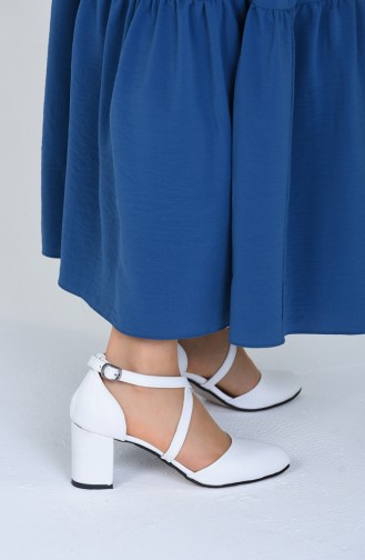 Damen Schuhe mit Kreuz Gürtel 11368 Weiss Leder 11368
