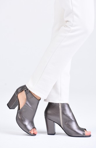 Platinum High-Heel Shoes 1302-04