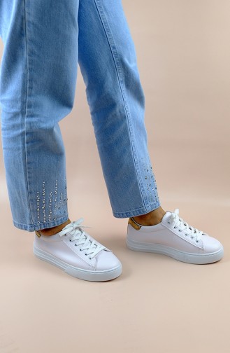 White Sneakers 2020M-03