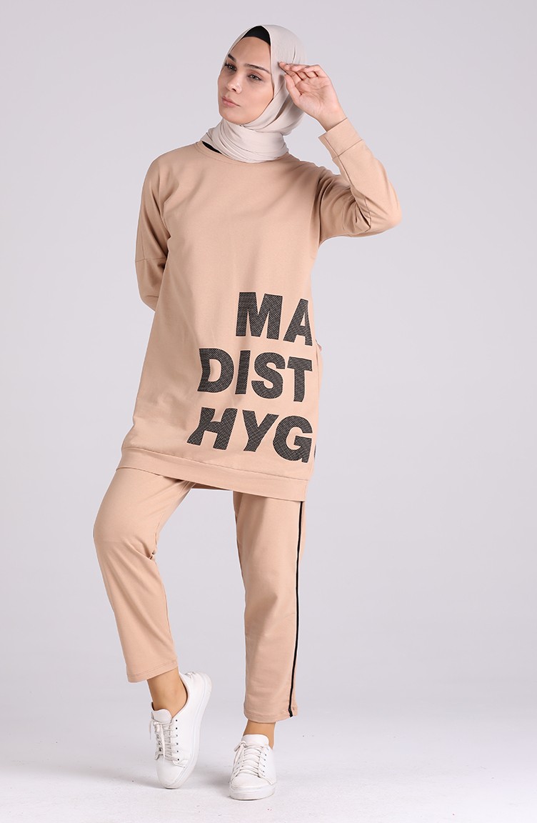 camel sweatsuit