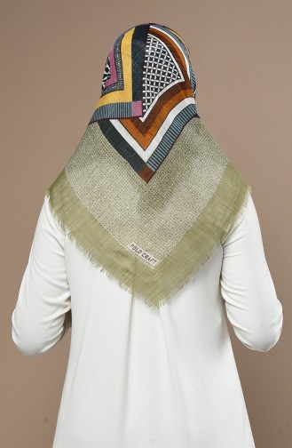 Green Scarf 90646-20